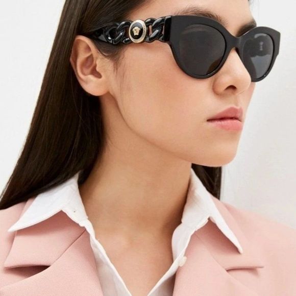 New Versace Black Acetate 52mm Sunglasses With Box